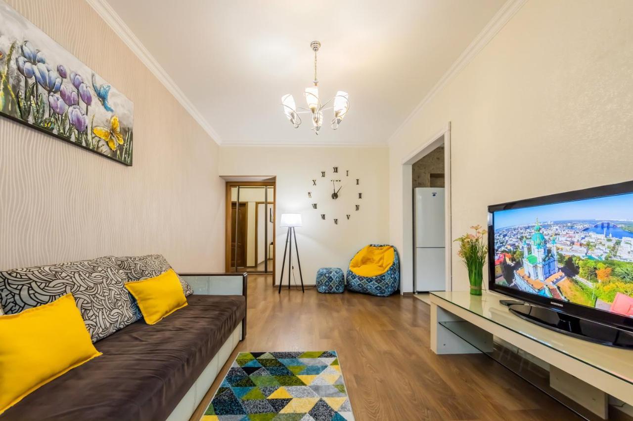 2К Квартира На Шота Руставелі, Бессарабка Kiew Exterior foto